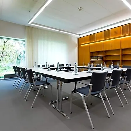 Hotel Akademie Der Dioezese 3*